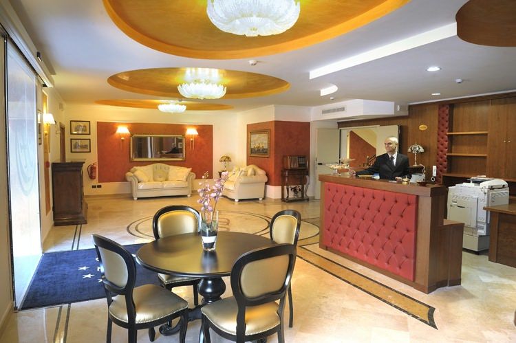 Fashion Hotel Valmontone Kültér fotó